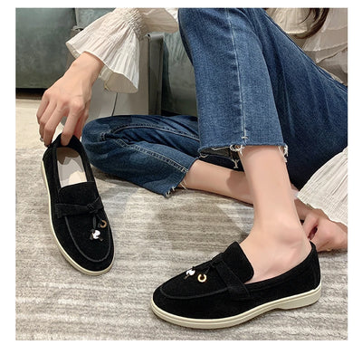Loafer mit Schmuck‑Detail